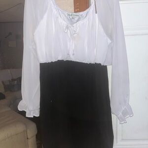 Almost Famous Black and White Long Sleeve Dress
